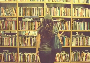 books-fashion-geek-girl-library-nerd-Favim.com-57773